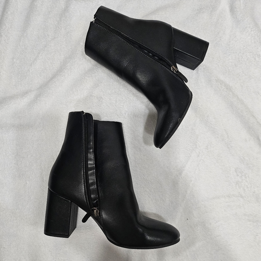 Shein Elegant Black Ankle Boots Size 8